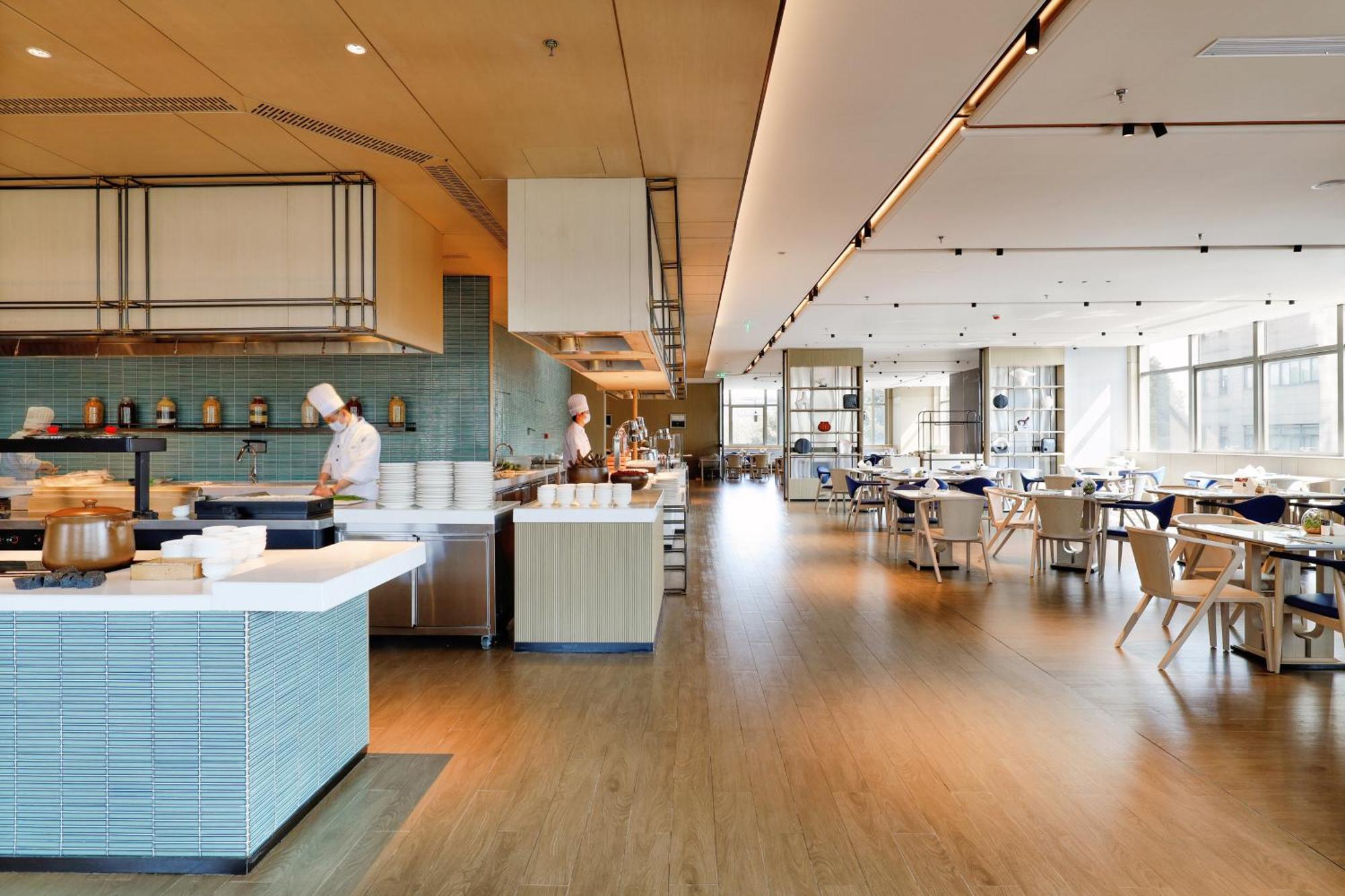 Shanghai Marriott Hotel Pudong East - Only A 30 Minute Drive From Disney Exteriör bild
