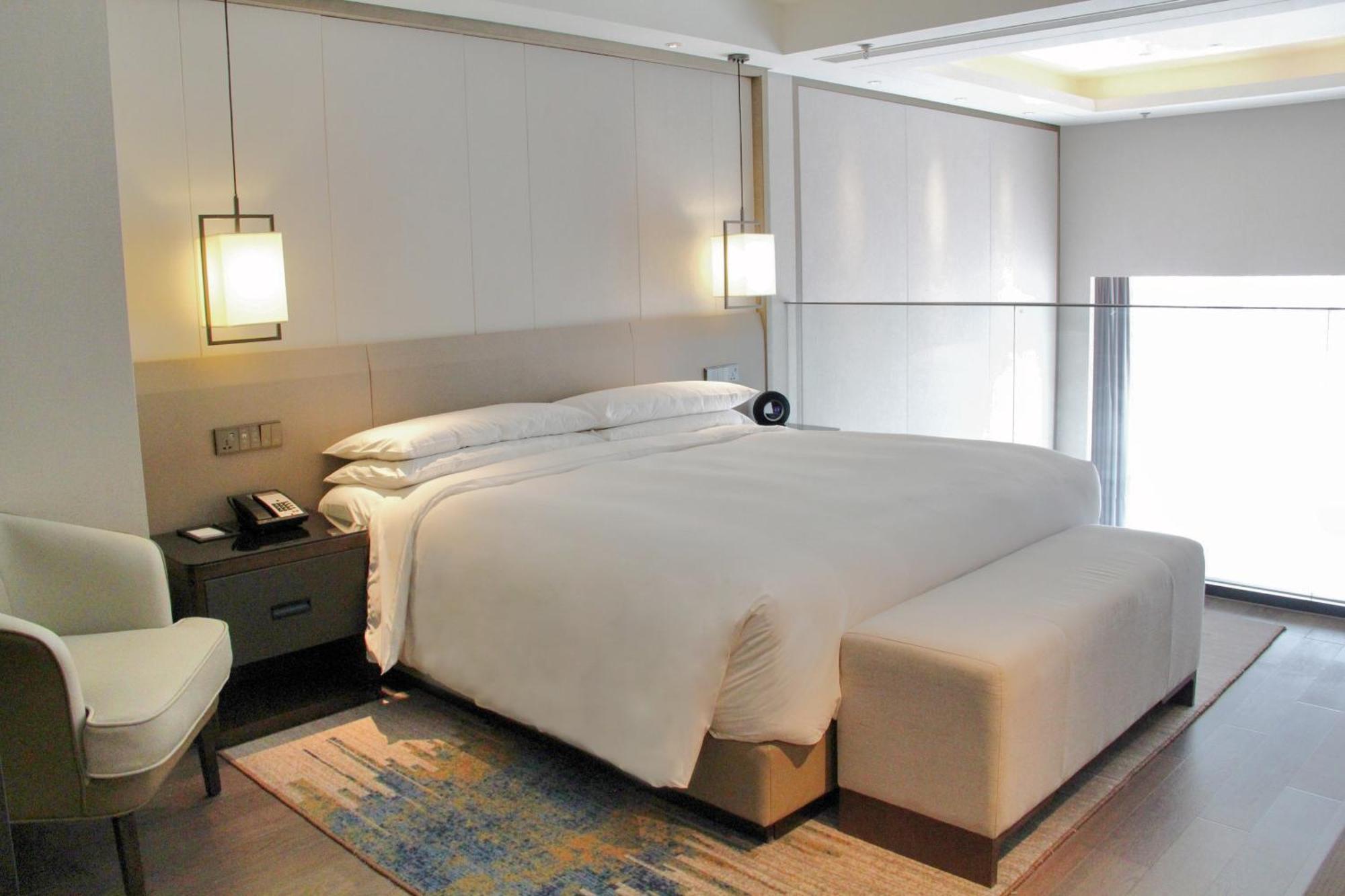 Shanghai Marriott Hotel Pudong East - Only A 30 Minute Drive From Disney Exteriör bild