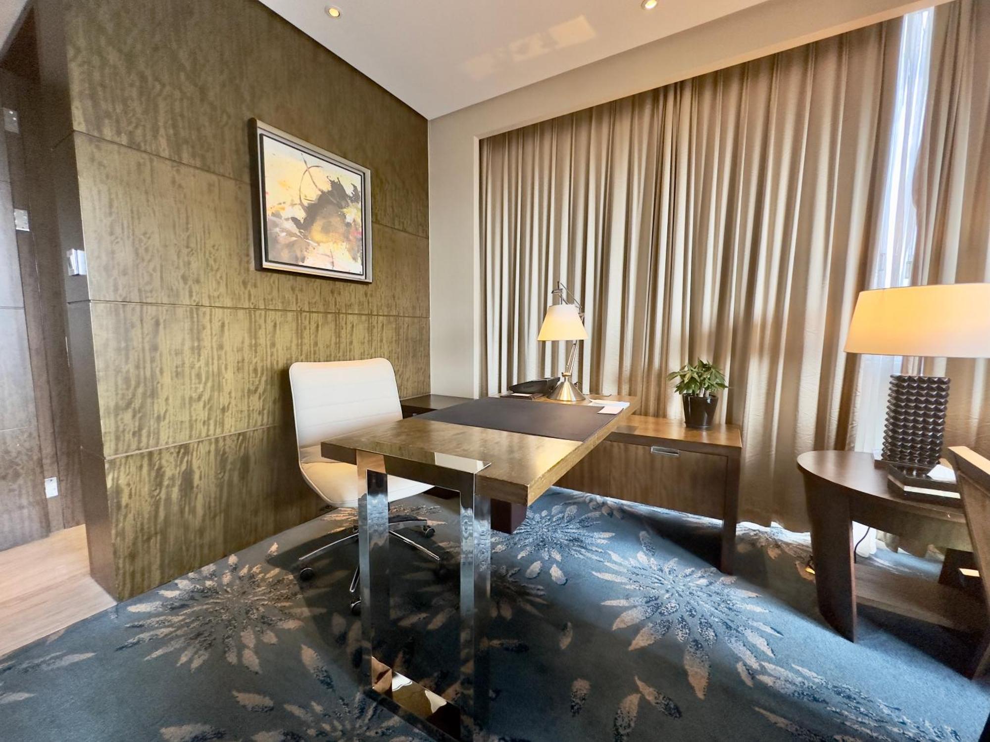Shanghai Marriott Hotel Pudong East - Only A 30 Minute Drive From Disney Exteriör bild