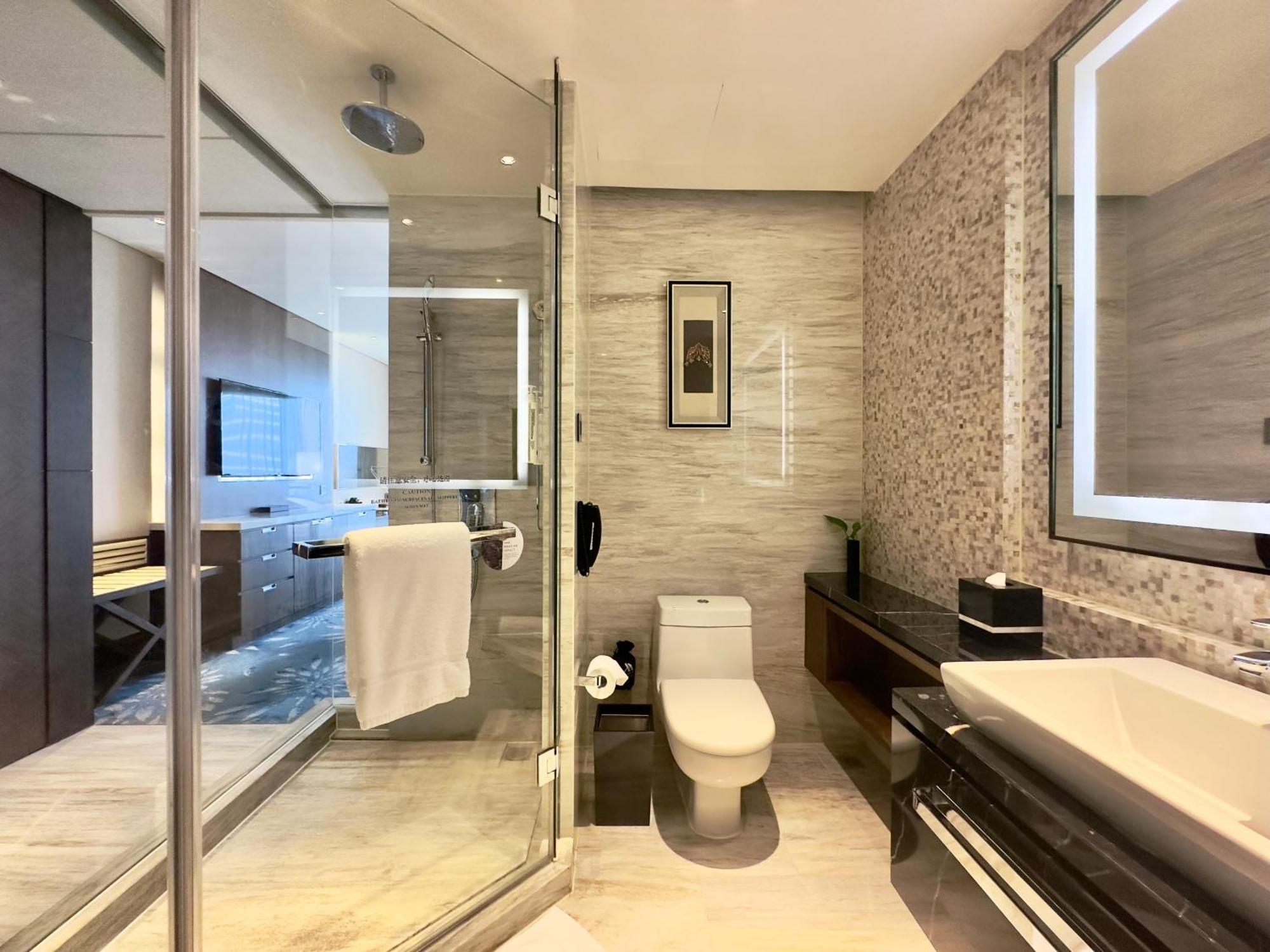 Shanghai Marriott Hotel Pudong East - Only A 30 Minute Drive From Disney Exteriör bild